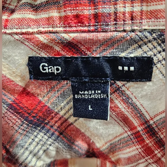 Gap Men's short sleeve shirt - Picture 2 of 3